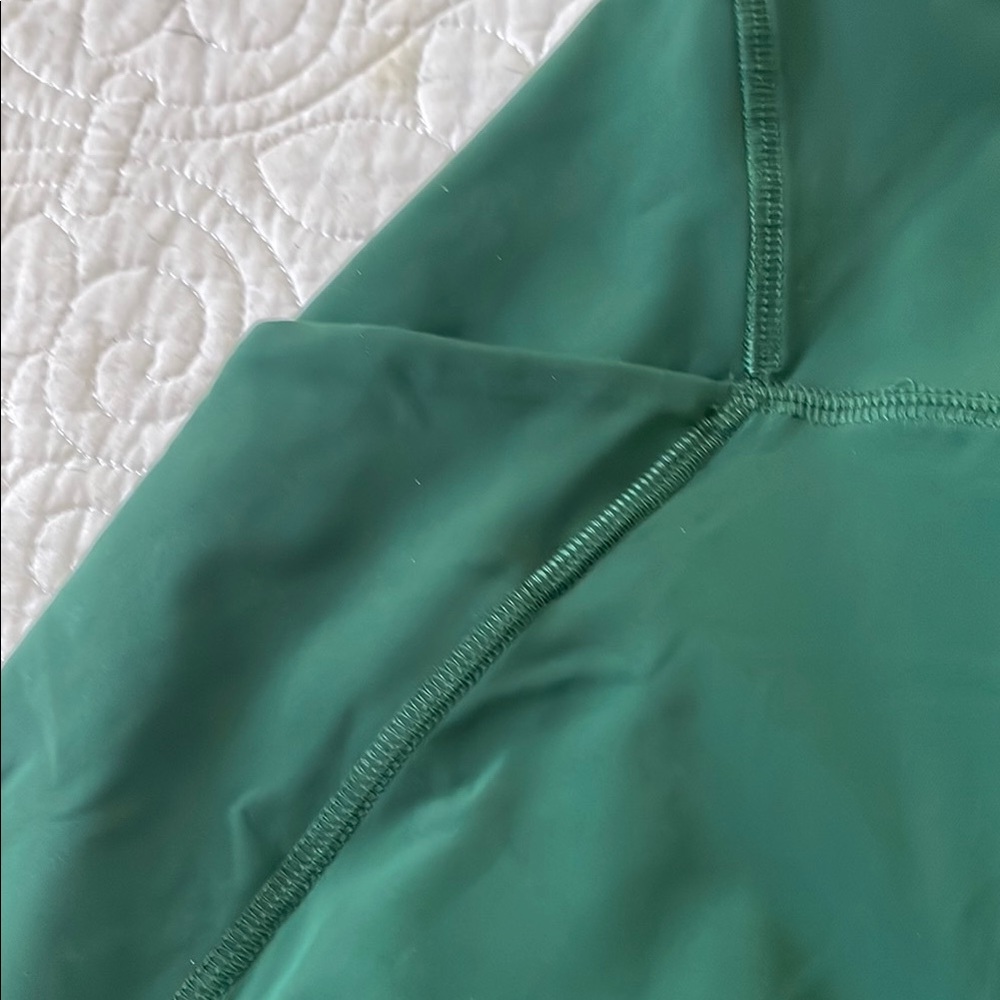 NWOT Lululemon leggings - Picture 4 of 4